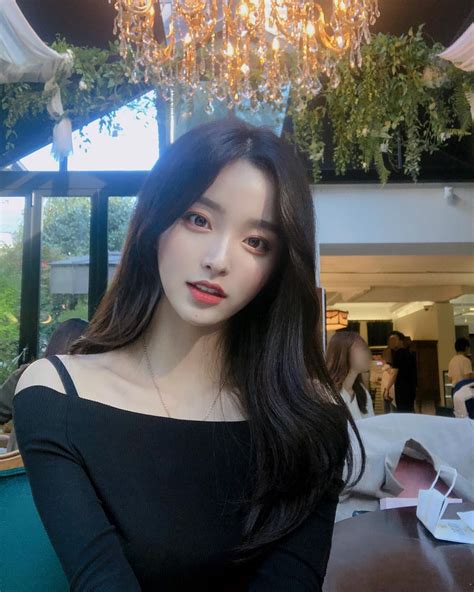 𝐊𝐄𝐔𝐌 𝐉𝐈𝐇𝐘𝐔𝐍┊𝐂𝐈𝐗 𝟔𝐓𝐇 𝐌𝐄𝐌𝐁𝐄𝐑┊𝗛𝗜𝗔𝗧𝗨𝗦 Ulzzang Korean Girl Pretty Korean