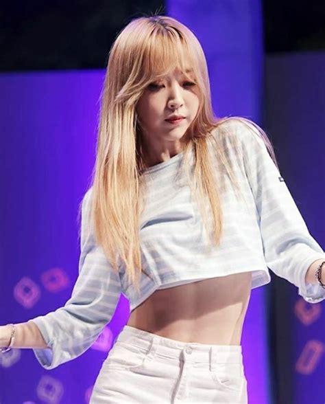 10 Sinfully Sexy Photos Of Mamamoo S Moonbyul Showing Off Her Abs