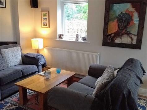 large double room   storey house  monday friday close  station  amenities