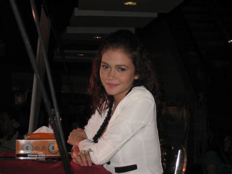 Bela Padilla S Fhm Autograph Signing March 10 2012