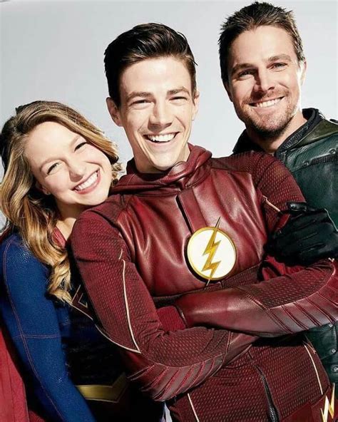 Four Way Crossover Melissa Benoist Supergirl Grant Gustin Flash