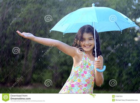 girl enjoying rain nude photos