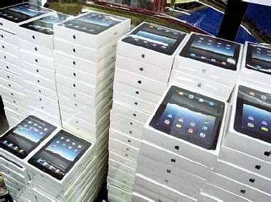 majority  tablet web visits  coming  ipads ina fried mobile allthingsd