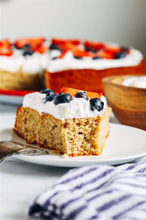 vanilla almond flour cake  berries  whipped cream recipe