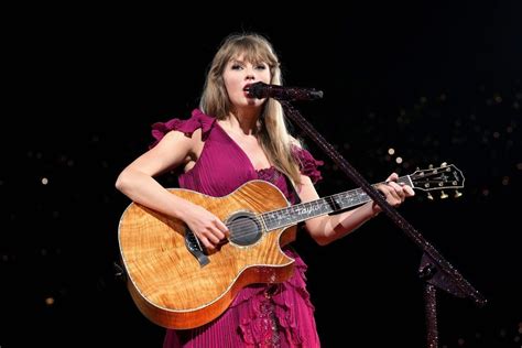 taylor swift eras tour singer performs 44 songs over 3 hours bbc