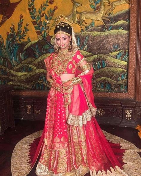 madirakshi mundle aka sita from siya ke ram is married siya ke ram rajputi dress traditional