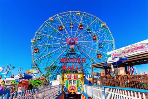 discover  ultimate thrills  fun   amusement park