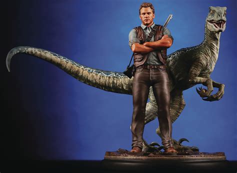 Apr172882 Chronicle Jurassic World Owen And Blue 1 9