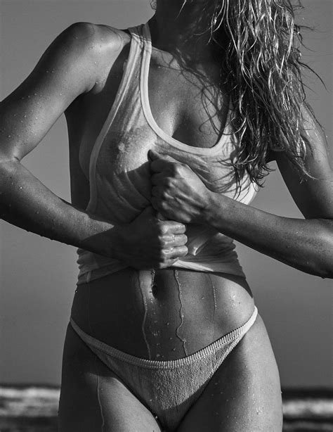 Hannah Ferguson Sexy For Good American And Madame Figaro