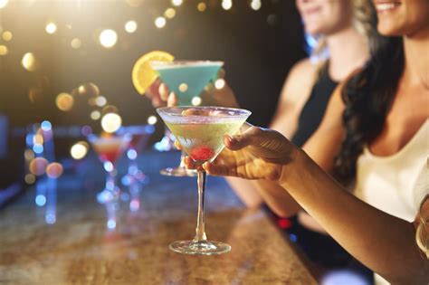 chivalry as sexism paying for a woman s drink doesn t mean she owes you sex
