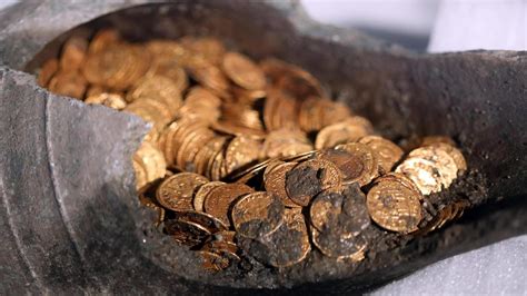 ancient jar  roman gold coins discovered  italian theater