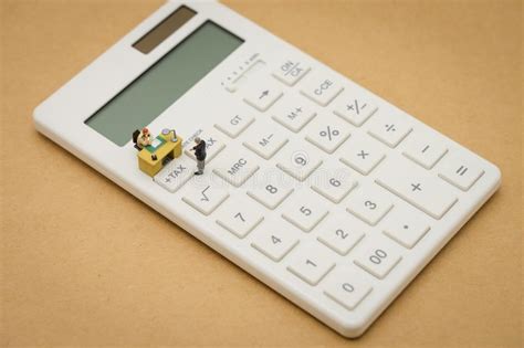 miniature people pay queue annual income tax   year  calculator   background