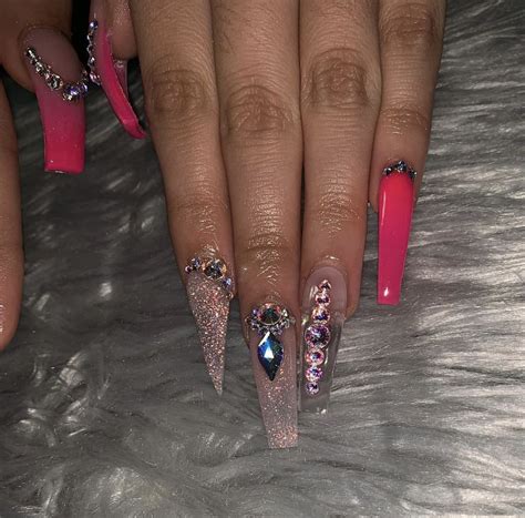 Pin By 𝑒 𝓁 𝓁 𝑒 🔸👑 On Nails Birthday Nails Nails Manicure