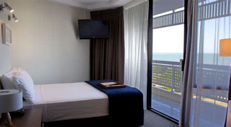 rydges cairns esplanade resort accommodation cairns hotels family