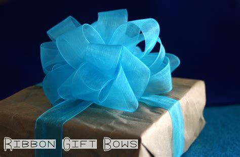 ribbon gift bows lines