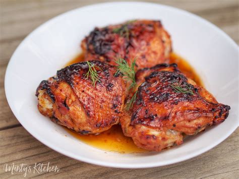 mintys kitchen spicy roasted chicken thighs