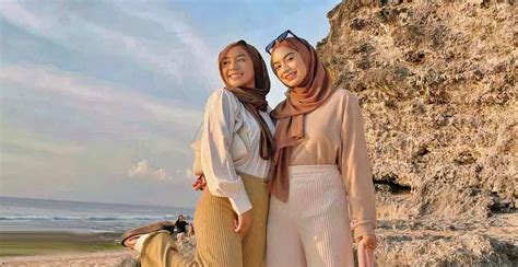 7 Inspirasi Ootd Hijab Kulot Untuk Ke Pantai Sopan Dan Stylish