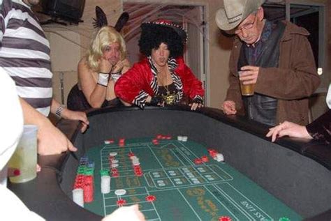 dress  fun   halloween casino party casino party casino