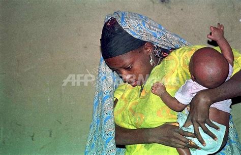 「赤ちゃん製造工場」を摘発、少女32人を保護 ナイジェリア 写真1枚 国際ニュース：afpbb News