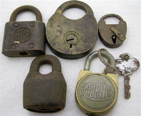 lot   antique brass jailhouse padlock locks antique price guide details page