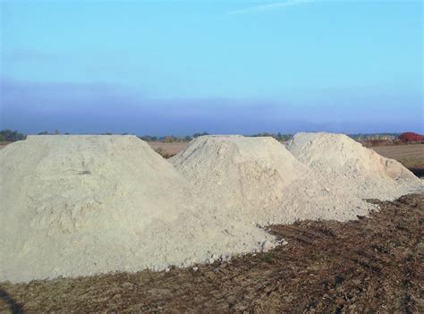agricultural lime spread