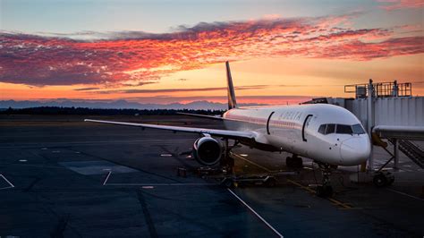 delta airlines plane at the international airport seatac