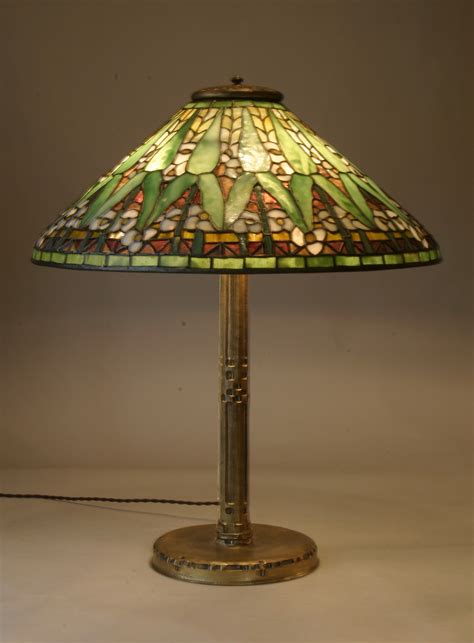 vintage tiffany lamps      lamps stand  unique  front