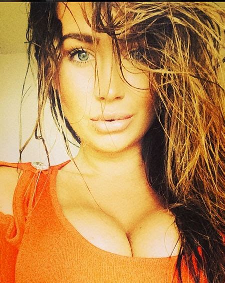 Lauren Goodger Shares Sexy Wet Haired Selfie Amid Weight