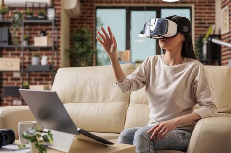 Asian Woman Enjoying Vr Virtual Reality Headset Stock Image Image Of