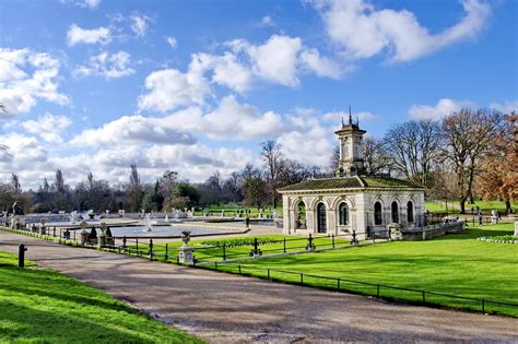 hyde park  london stroll   historic royal park  guides