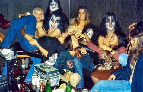 kiss with groupies groupies kiss band kiss pictures
