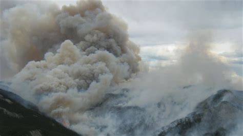 fires burn  wrigley  canadas northwest territories eye   arctic