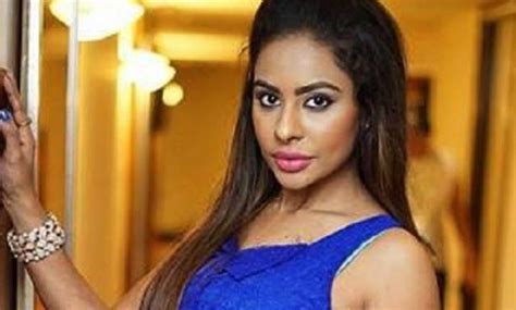sri reddy case ban on telugu actress who alleged sexual exploitation lifted regional cinema