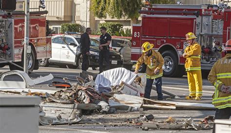 One Dead After Small Plane Crashes Into Los Angeles Street