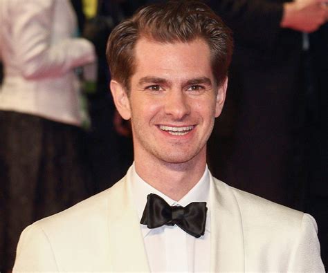 andrew garfield biography facts childhood family life achievements