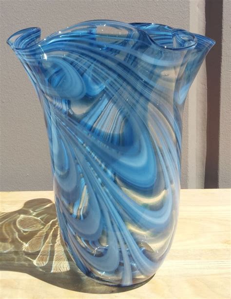 New 11 Hand Blown Glass Murano Art Style Vase Blue Handkerchief Ruffle