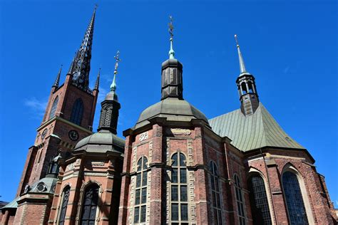 riddarholm church  stockholm sweden encircle