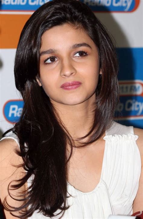 Alia Bhatt Latest Hairstyles And Haircuts 2019