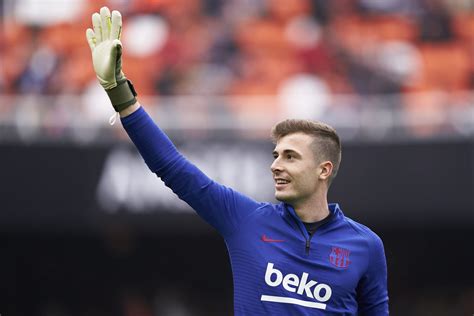 young barcelona goalkeeper set  leave  loan  january