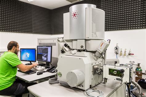 cryo electron microscopy  tomography czech infrastructure