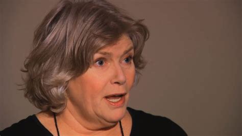 actress kelly mcgillis receives concealed carry permit within days wlos