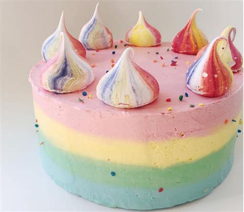 There S A Real Life Rainbow Unicorn Cake And It Looks