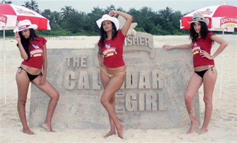the funtoosh page have funbath indian bikini show