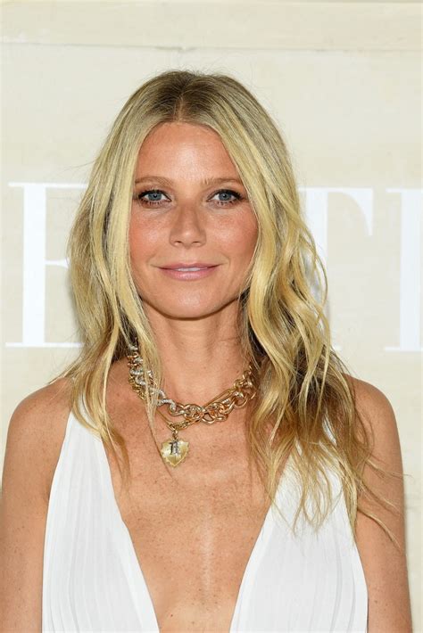 Gwyneth Paltrow Sexy At Valentino Haute Couture 2019
