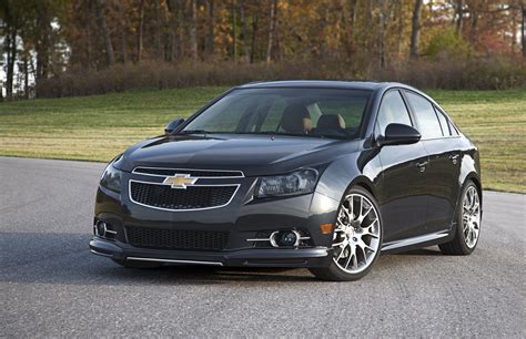 chevrolet cruze dusk picture  car review  top speed