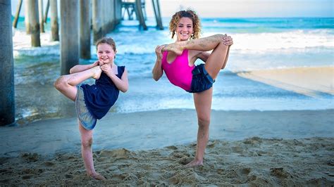Sofie Dossi Teaches My Daughter Contortion Youtube