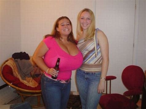 girls with xxxxxl breasts 40 pics