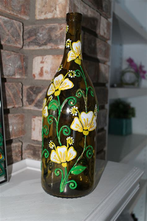 Pin By Yamini Nigudkar On Yaminiart Painted Wine Bottles Glass
