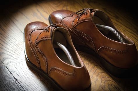 picture leather shoes brown classic elegant shoes fashion