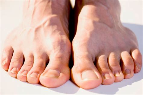 toe hair removal for men manscaping